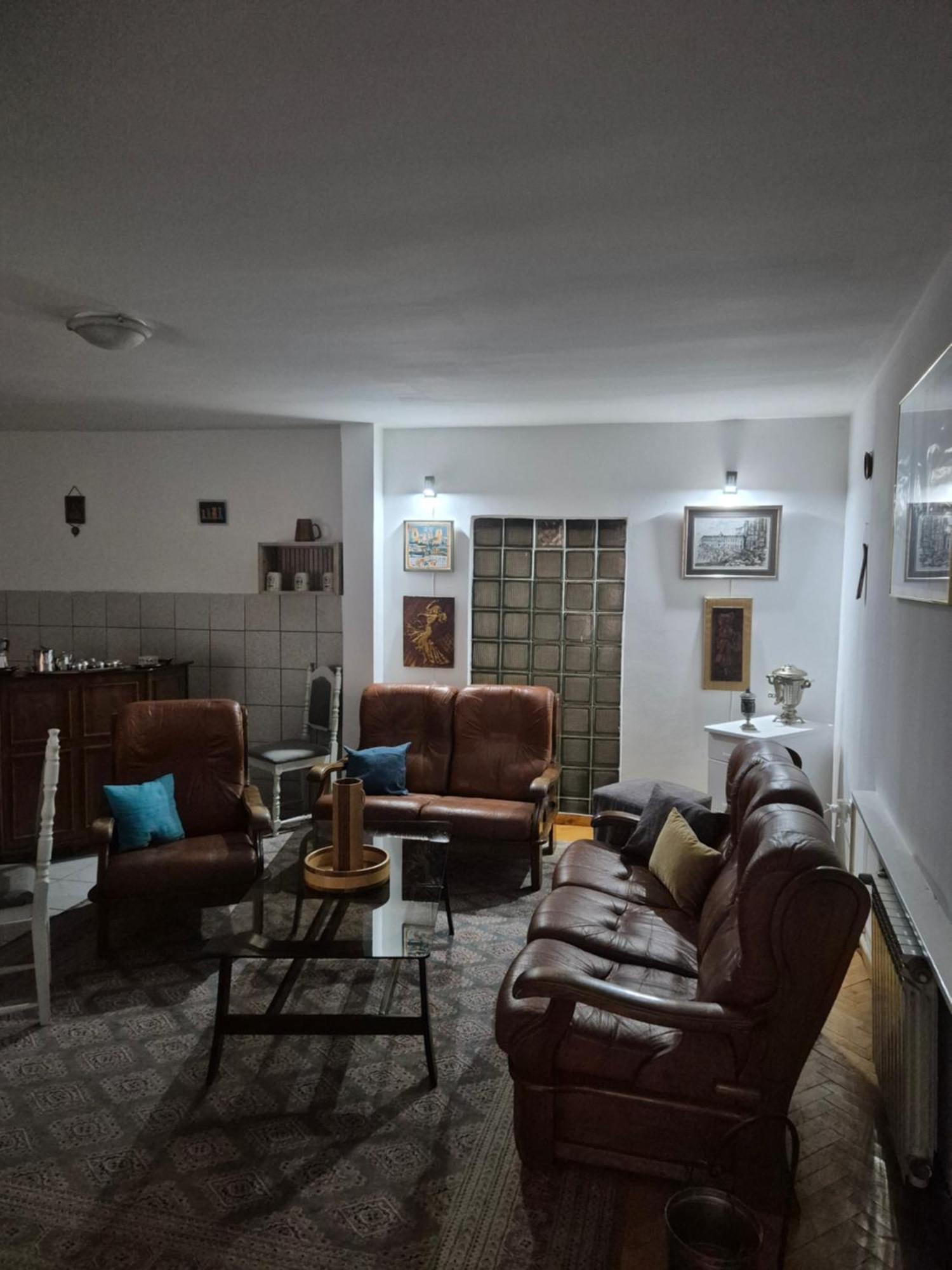 Prenociste Chardak Hotel Tuzla Luaran gambar