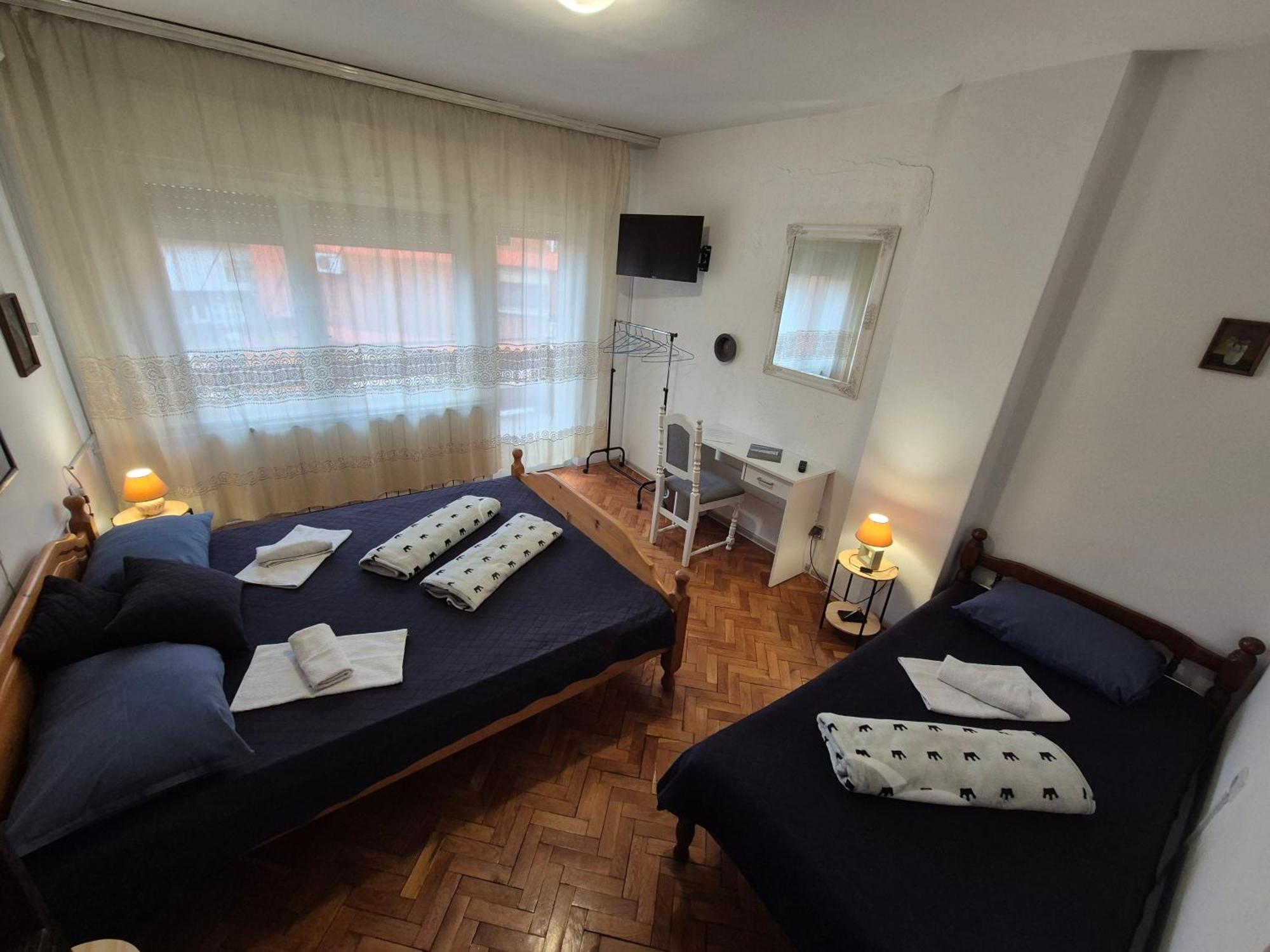 Prenociste Chardak Hotel Tuzla Luaran gambar